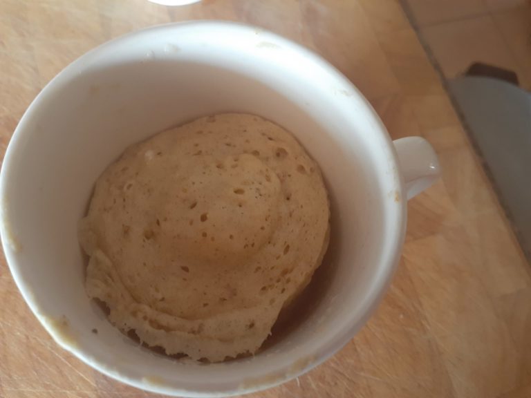 Bannana And Date Mug Cake