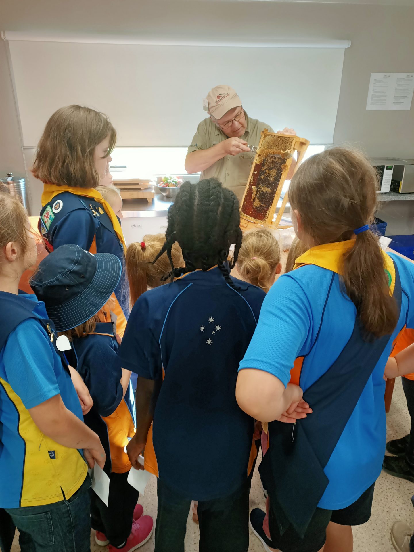 Delacombe Guides 2021 BeeKeeper 182443