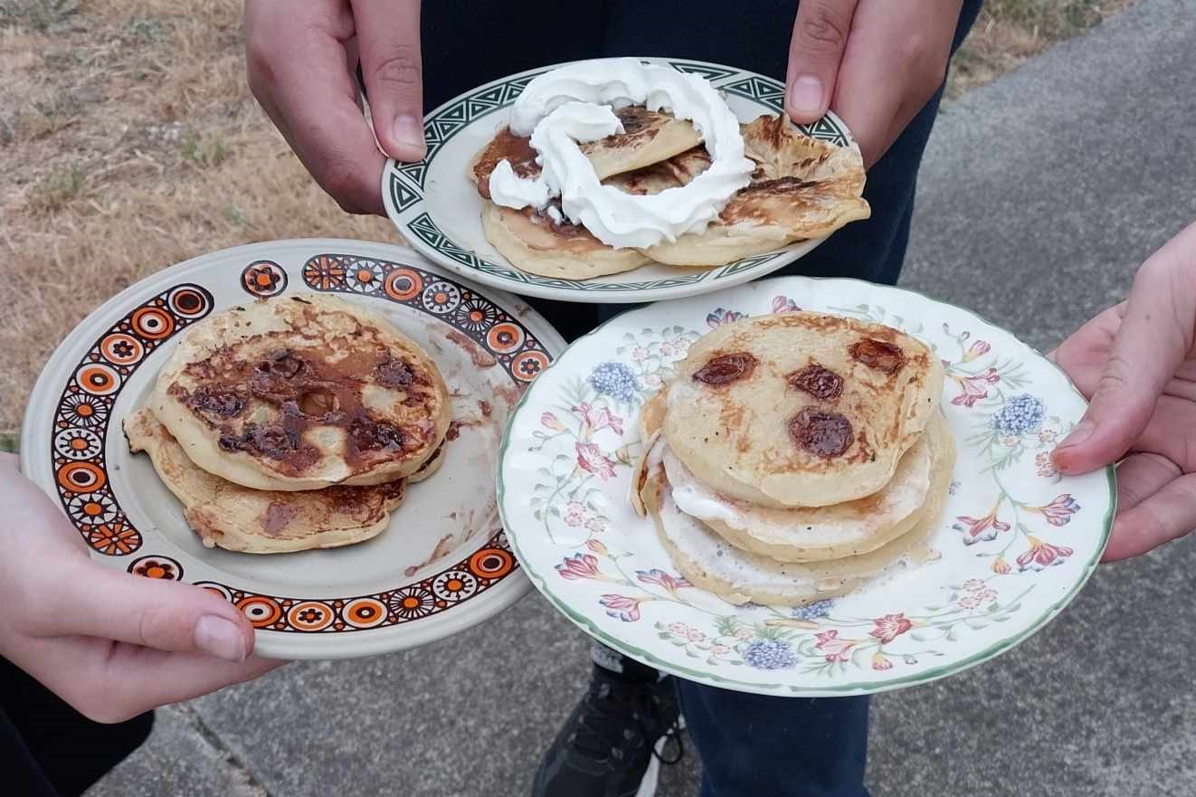 Sebastopol Guides pancake day 6