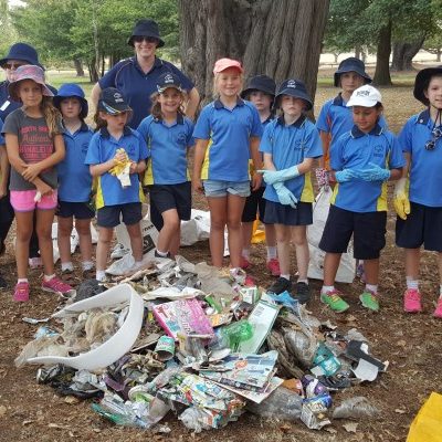 Ballarat Begonia Guides Clean Up Australia