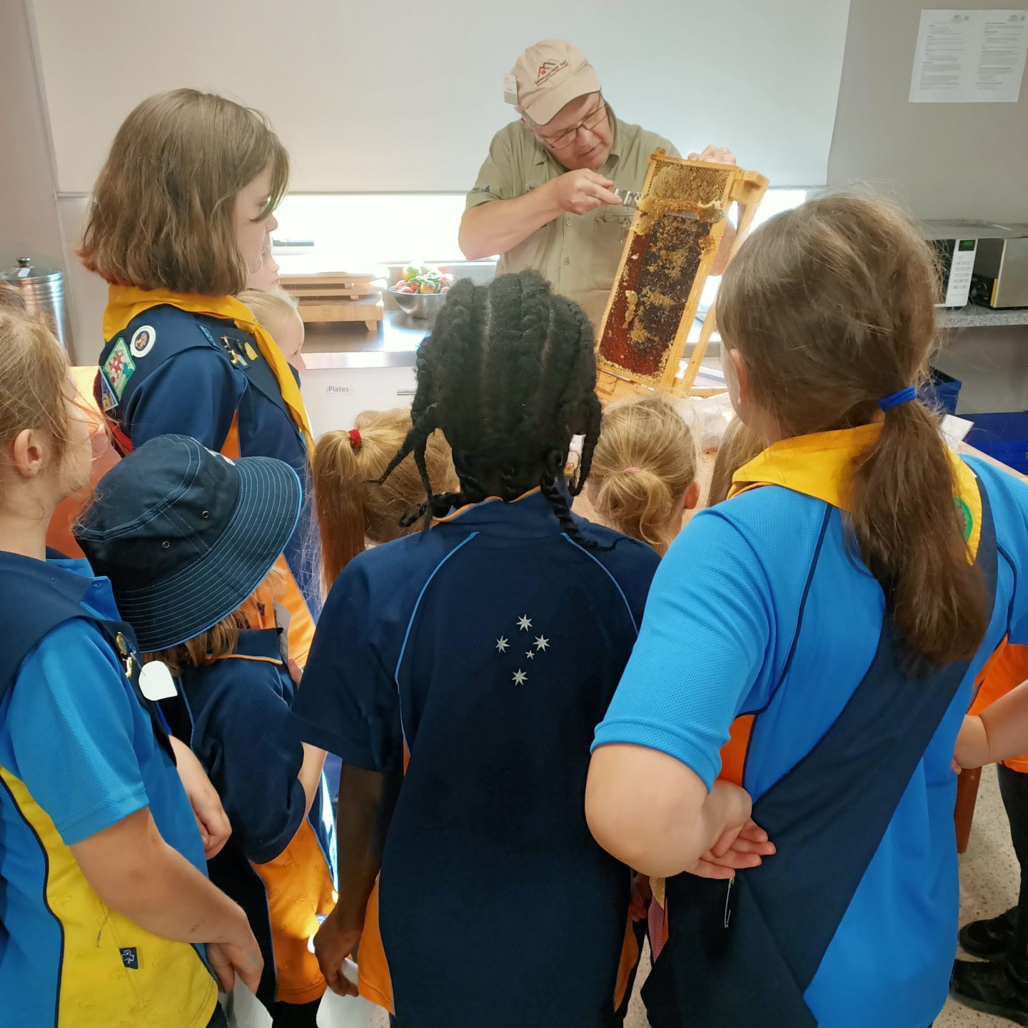 Delacombe Guides 2021 BeeKeeper 182443