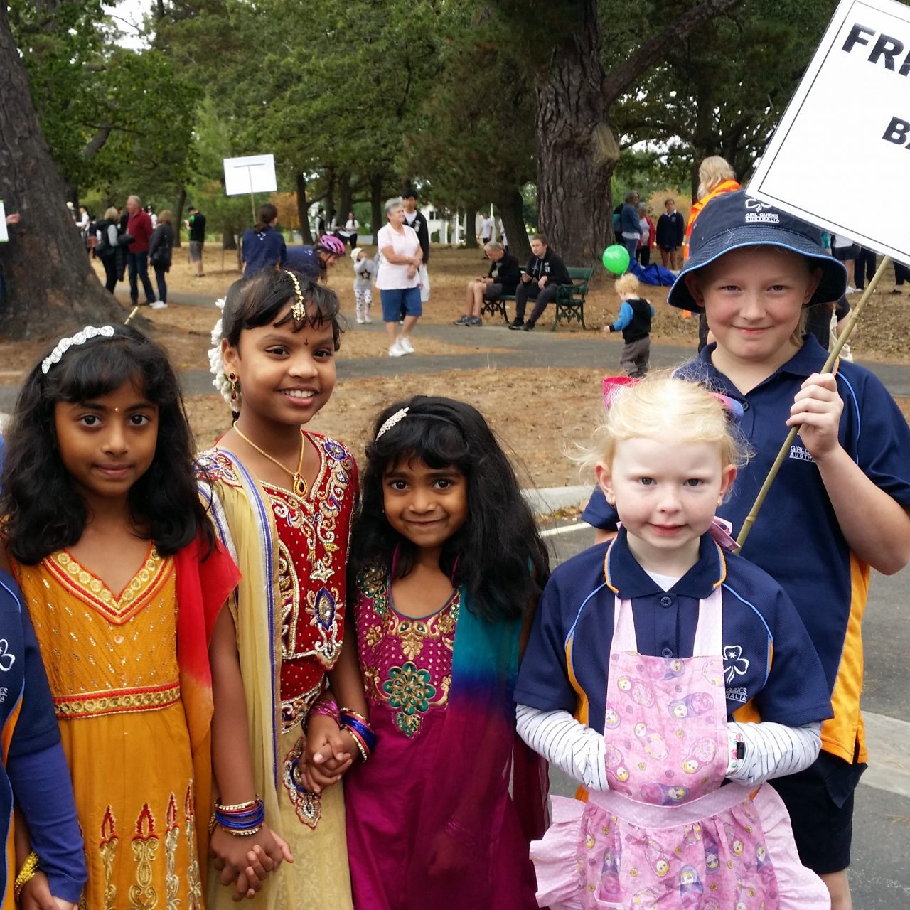 GirlGuidesBallarat BegoniaParade2019 Friends