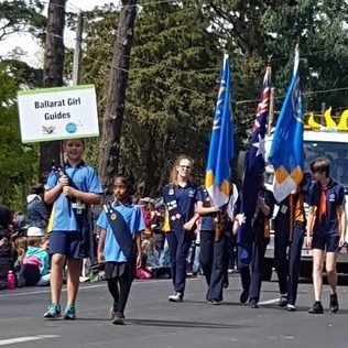 Girl Guides Ballarat Begonia Parade